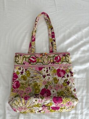 Vera Bradley “Make Me Blush” pattern tote bag